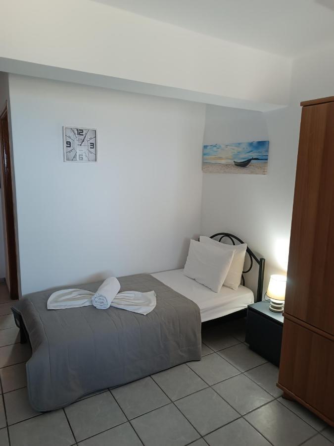 Voulias Αpartments Apartment Kini Екстериор снимка